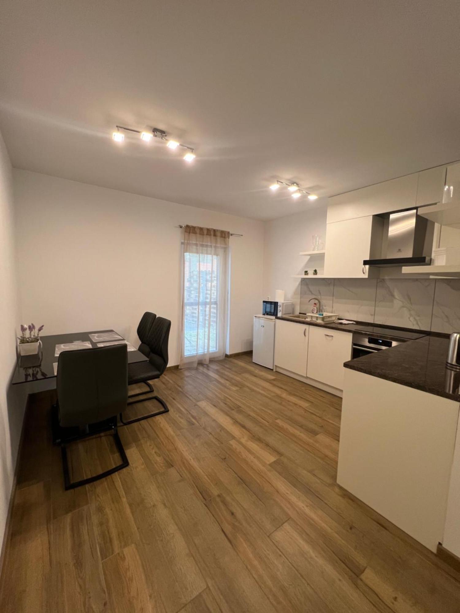 Modern Apartman Segedín Exteriér fotografie